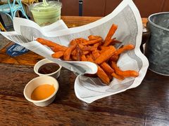 -Ribs & Burgers The Rocks