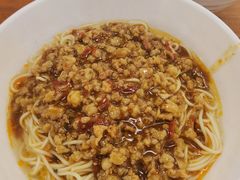 -三两春肚肺汤(崂山路店)