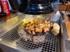 雪花肉粒-肉甲韩国木炭烤肉(新壹街1店)