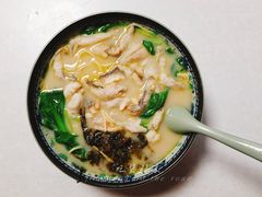 -明呈黄鱼面馆(斜土路店)