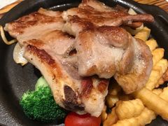 -香港新发烧腊茶餐厅(万象店)