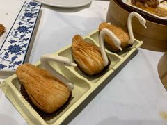 榴莲千丝酥-稻香酒家·34年老字号·港式粤菜(汉街店)