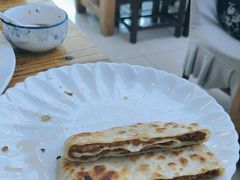 -溢心园香河肉饼总店