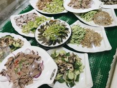 -德盛缘大块肉烧烤(东关路店)