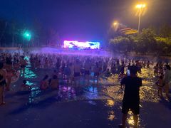 -欢乐水魔方水世界