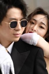 点击看大图 -太郎花子婚纱摄影艺术中心