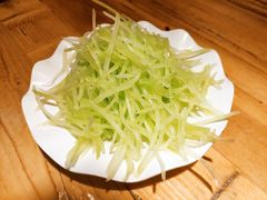 拌青笋丝-川天喉重庆江湖菜