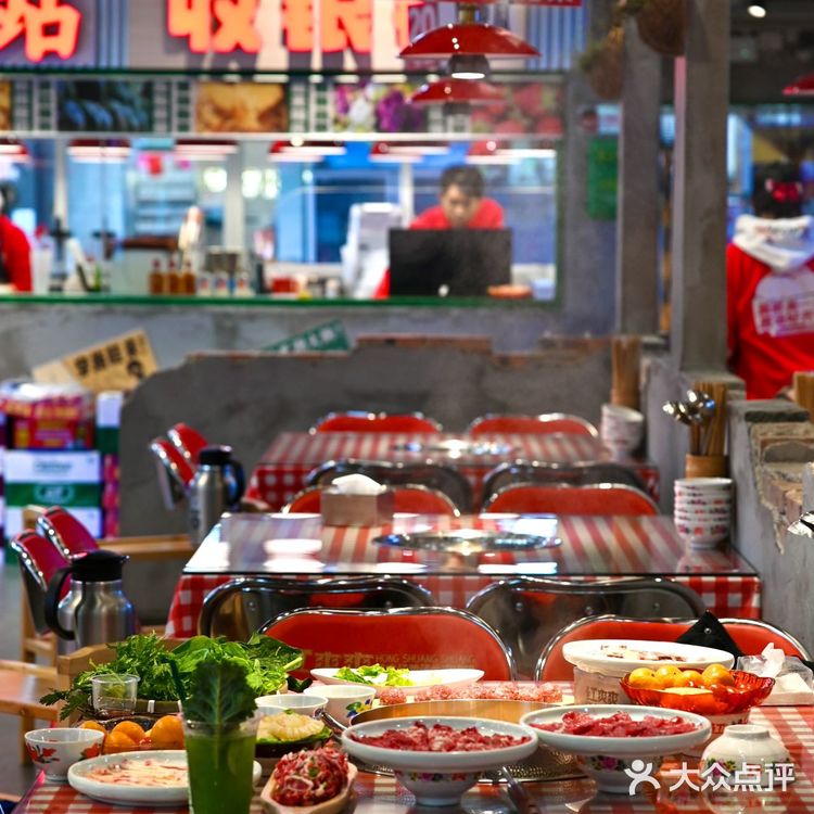 遵义心中第一牛逼好吃的酸汤牛肉火锅。。。 