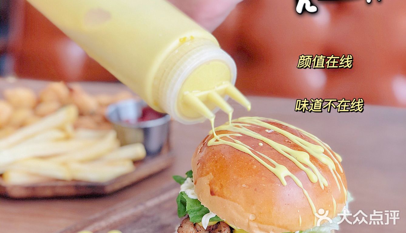 仙居探店 | 一家不会再二刷的简餐店·久见树下