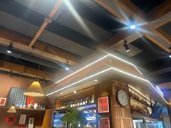 -巴卤社老火锅(财富店)