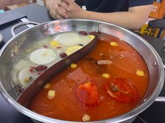 -周良天山牛杂城(天山路总店)