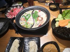 -呷哺呷哺(凯旋广场店)