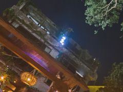 -城墙外BAR