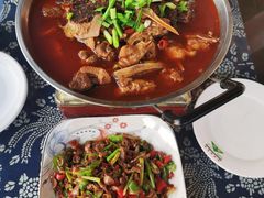 -临江餐馆二楼美食部落