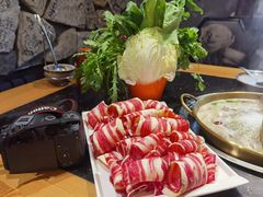 -顶顶汤火牛排火锅·经典铜锅涮肉