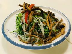 -禄興記香港大排档(歌斐中心店)