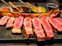 1KG和牛战斧牛排-弦月窗LUNETTE BY AMANDA(复兴路店)