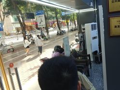 -藤野造型专业烫染接发