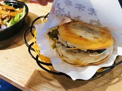 -小魔童·鲜切牛肉粉(时尚天河东区店)
