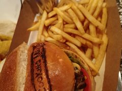 鹅肝牛肉汉堡-Cooking Man(中懋天地店)