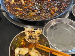 -鸿顺老铁锅美蛙鱼府(解放碑店)