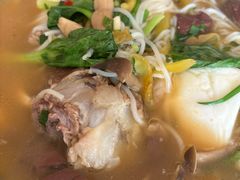 -邱芳粉店(迎宾大道旗舰店)