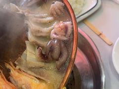 -一口猪海鲜浑锅·东北家常菜