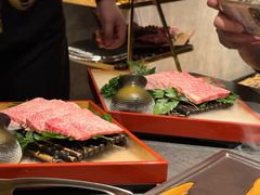 -铭牛烧肉·和牛海鲜自助(高新月牙湖店)