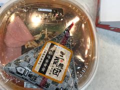 -全家便利店(江湾镇站店)