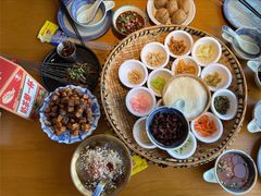 -包整·丝娃娃(一览甲秀楼风景店)