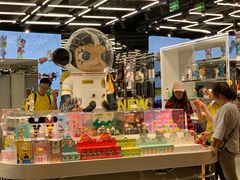 -泡泡玛特POPMART(侨福芳草地店)