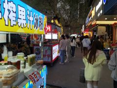 -万松园美食街