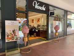 门面-VENCHI 闻绮(上海佛罗伦萨小镇店)
