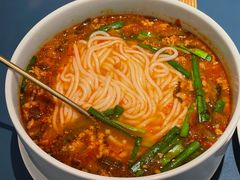腾冲小锅米线-一坐一忘云南菜(嘉里中心店)