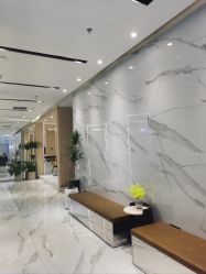 -罗亚帝造型·烫发染发