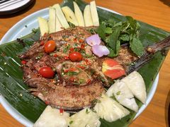 -老滇山寨•云南特色菜•地方菜•民族风情歌舞表演(金碧店)