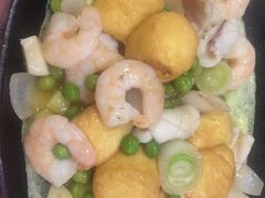 -新大咀港式茶餐厅(宝山万达店)