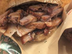-老天桥酱肉烧饼夹肘子(天桥店)