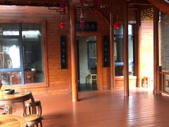-山明水秀农庄