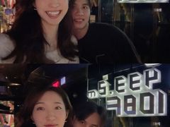 -广州塔卢特斯法国旋转餐厅