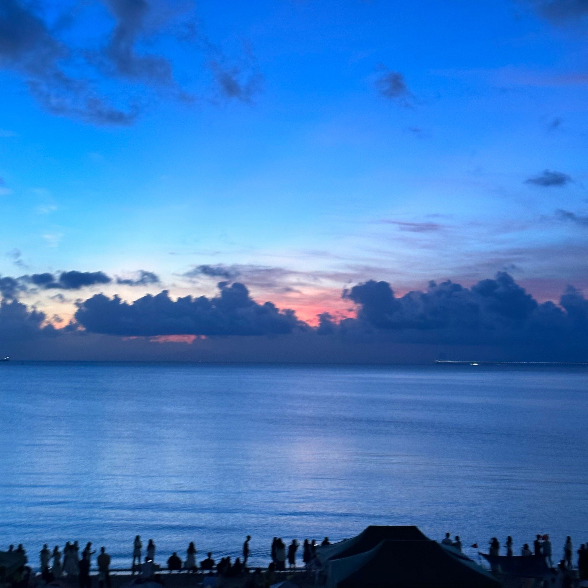 海天相接的美景