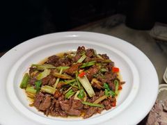 小炒黄牛肉-梁家大院•农家菜(昆山会展中心店)