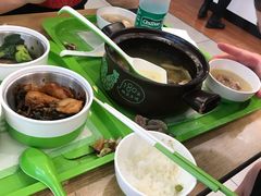 -老乡鸡(武汉中南梅苑小区地铁站店)