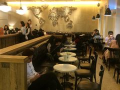 大堂-星巴克臻选(广州沙面店)