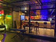 -拖板鞋咖啡旅行酒店(春熙路地铁站店)