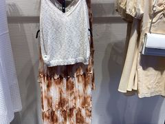 -URBAN REVIVO(七宝领展广场店)