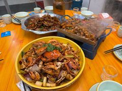 -休记光头香辣蟹干锅(绵竹店)