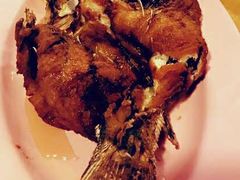 -J Daeng Seafood