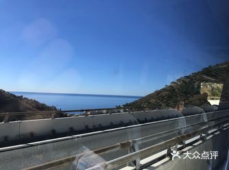 据说这里是富人避税的天堂