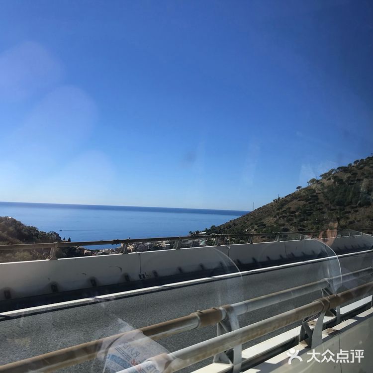 据说这里是富人避税的天堂